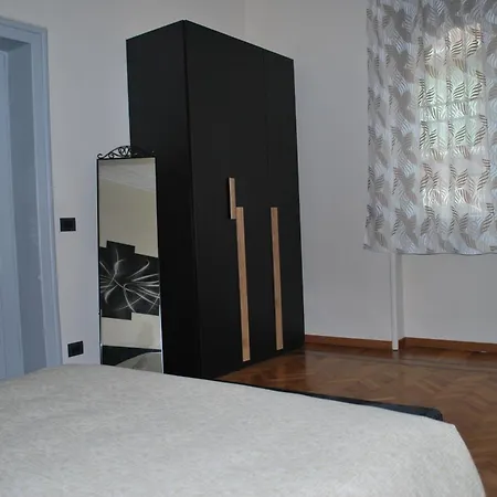 Casa Rita E Casa Luigi דירה