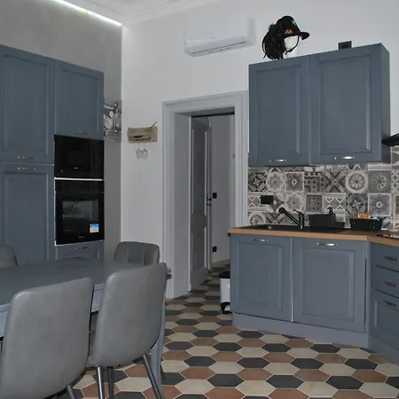 Casa Rita E Casa Luigi アパート トリノ